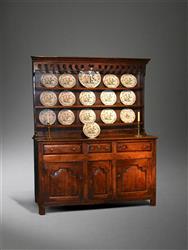 An early 18th century North Wales dresser and rack